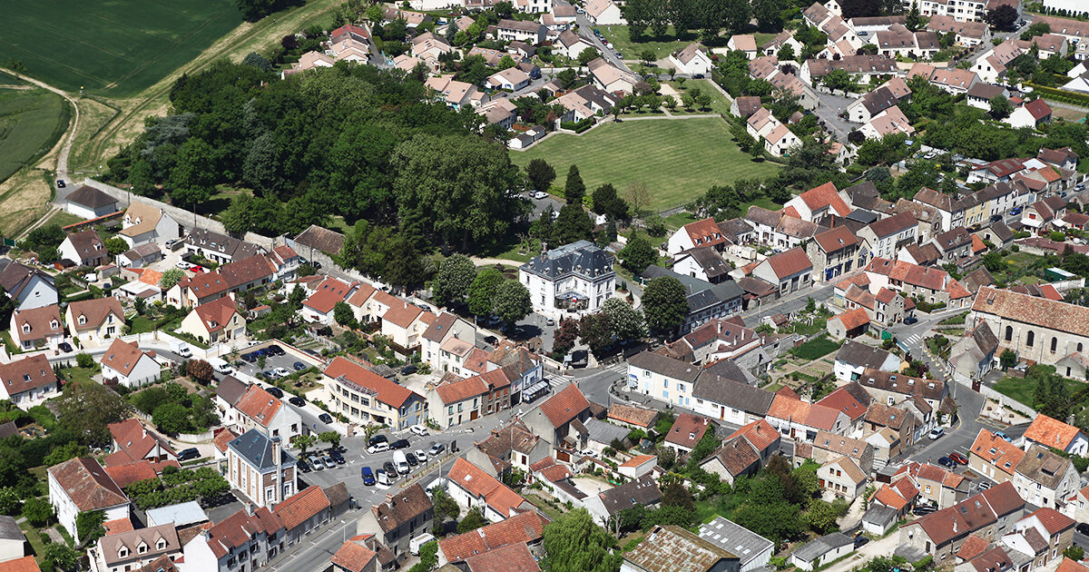 vue aerienne de la Ville de Lisses.jpg